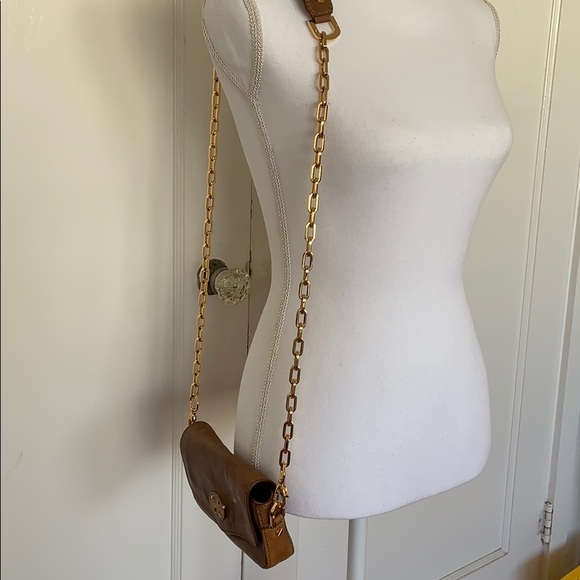 Authentic Tory Burch Brown Leather Purse / Clutch